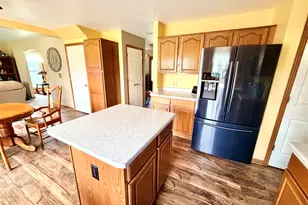 N164W20980 Glen Brooke Dr, Jackson, WI 53037 - Photo 7