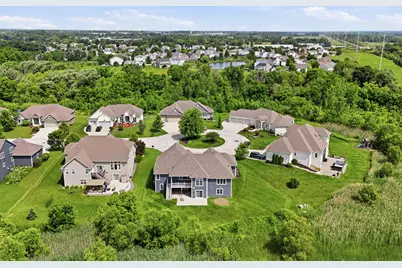 7917  Creek View Ln, Racine, WI 53406 - Photo 53