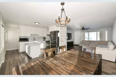 3301 W Parnell Ave, Milwaukee, WI 53221 - Photo 7