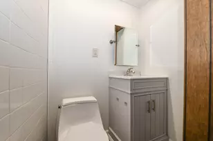 3301 W Parnell Ave, Milwaukee, WI 53221 - Photo 25