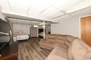 3301 W Parnell Ave, Milwaukee, WI 53221 - Photo 21