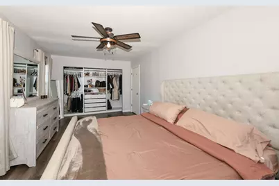 3301 W Parnell Ave, Milwaukee, WI 53221 - Photo 15