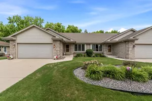 626 W Prospect St, Hartford, WI 53027 - Photo 27