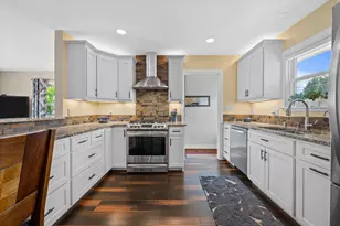 9417 W Schlinger Ave, West Allis, WI 53214 - Photo 5