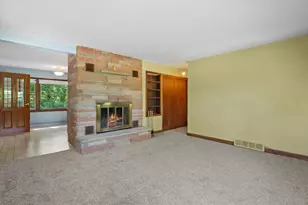 S78W20783 Hillendale Dr, Muskego, WI 53150 - Photo 5