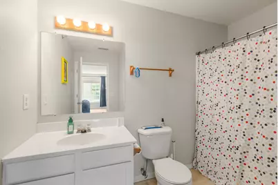 8581  Lexington Pl #4, Pleasant Prairie, WI 53158 - Photo 17