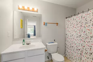 8581 Lexington Pl, Pleasant Prairie, WI 53158 - Photo 17