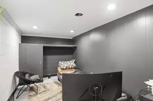6235 N 95th St, Milwaukee, WI 53225 - Photo 25