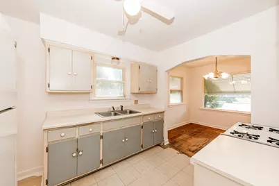 3536 S 16th St, Milwaukee, WI 53221 - Photo 9