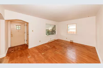3536 S 16th St, Milwaukee, WI 53221 - Photo 7