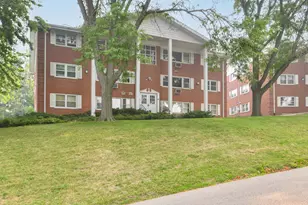 245 Country Club Dr, Lake Geneva, WI 53147 - Photo 23