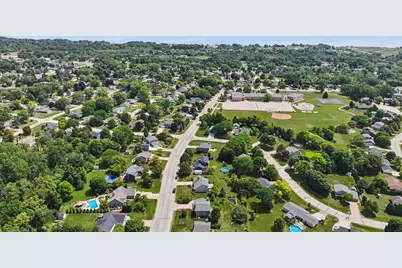 3269 E Carollton Dr, Oak Creek, WI 53154 - Photo 51