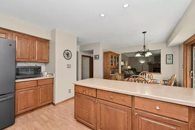 3269 E Carollton Dr, Oak Creek, WI 53154 - Photo 17
