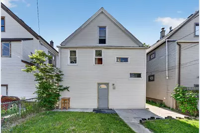 2553 S 12th St, Milwaukee, WI 53215 - Photo 17