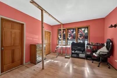 2553 S 12th St, Milwaukee, WI 53215 - Photo 9