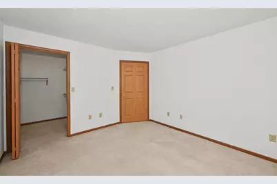 6235 S Creekside Dr #21, Cudahy, WI 53110 - Photo 19