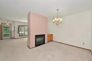 6235 S Creekside Dr, Cudahy, WI 53110 - Photo 7