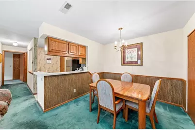 374  Park Hill Dr #E, Pewaukee, WI 53072 - Photo 7