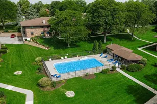 374 Park Hill Dr, Pewaukee, WI 53072 - Photo 23