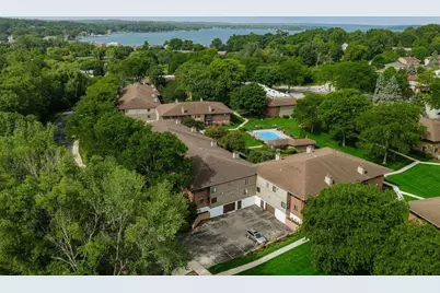 374  Park Hill Dr #E, Pewaukee, WI 53072 - Photo 21