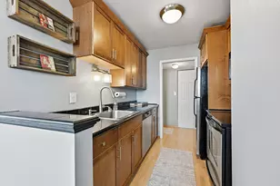 1707 N Prospect Ave, Milwaukee, WI 53202 - Photo 9