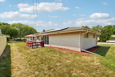 5665 W Range Ave, Brown Deer, WI 53223 - Photo 3