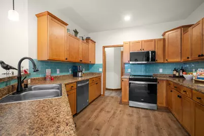7190  Belle Fontaine Blvd, Middleton, WI 53562 - Photo 7