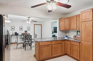 N52W15412 El Rio Dr, Menomonee Falls, WI 53051 - Photo 13