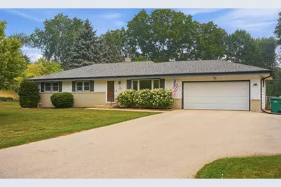 N52W15412  El Rio Dr, Menomonee Falls, WI 53051 - Photo 1