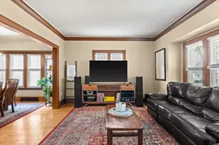 2130 N 62nd St, Wauwatosa, WI 53213 - Photo 9