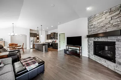 N54W35199  Coastal Ave #42-02, Oconomowoc, WI 53066 - Photo 7