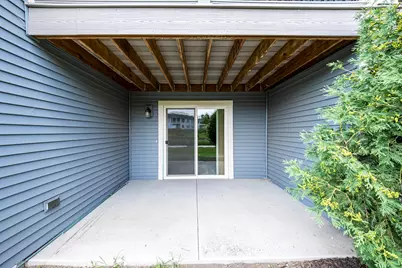 N54W35199  Coastal Ave #42-02, Oconomowoc, WI 53066 - Photo 31