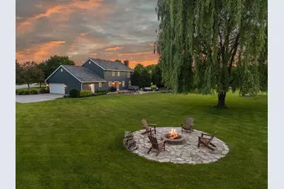11912 N Lantern Ln, Mequon, WI 53092 - Photo 37