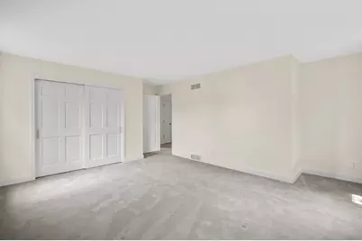 11912 N Lantern Ln, Mequon, WI 53092 - Photo 27