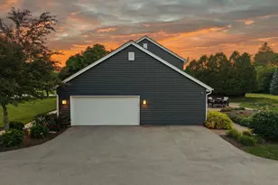 11912 N Lantern Ln, Mequon, WI 53092 - Photo 35
