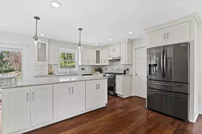 11912 N Lantern Ln, Mequon, WI 53092 - Photo 15