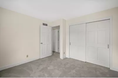 11912 N Lantern Ln, Mequon, WI 53092 - Photo 23