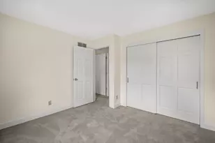 11912 N Lantern Ln, Mequon, WI 53092 - Photo 23