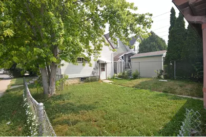 1235  Monroe Ave, South Milwaukee, WI 53172 - Photo 3