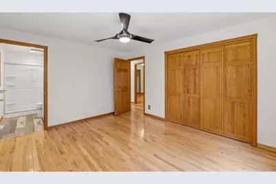 N1822  Nuestro Dr, Sheboygan, WI 53070 - Photo 9