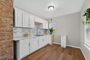 2239 S 59th St, West Allis, WI 53219 - Photo 5