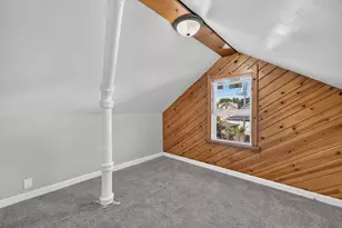 2239 S 59th St, West Allis, WI 53219 - Photo 9