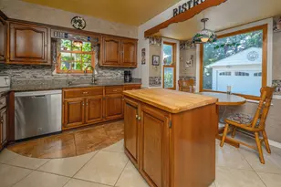 6041 N Santa Monica Blvd, Whitefish Bay, WI 53217 - Photo 15