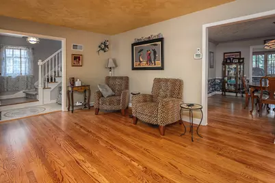 6041 N Santa Monica Blvd, Whitefish Bay, WI 53217 - Photo 5