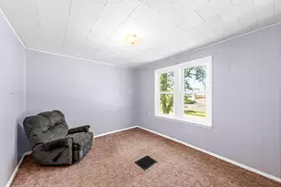 34 W Scott St, Fond du Lac, WI 53935 - Photo 19