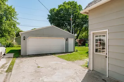 34 W Scott St, Fond du Lac, WI 54937 - Photo 25
