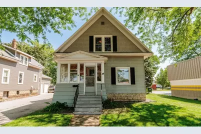 34 W Scott St, Fond du Lac, WI 53935 - Photo 1