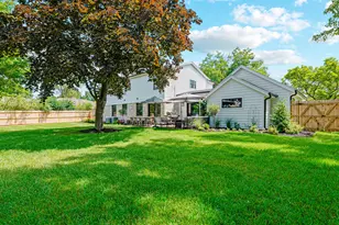 7137 N Santa Monica Blvd, Fox Point, WI 53217 - Photo 7