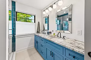 7137 N Santa Monica Blvd, Fox Point, WI 53217 - Photo 51