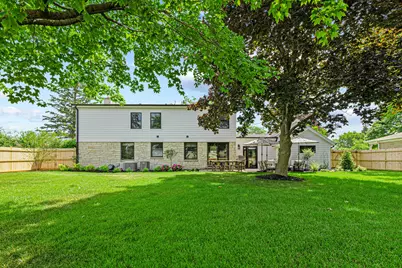 7137 N Santa Monica Blvd, Fox Point, WI 53217 - Photo 69